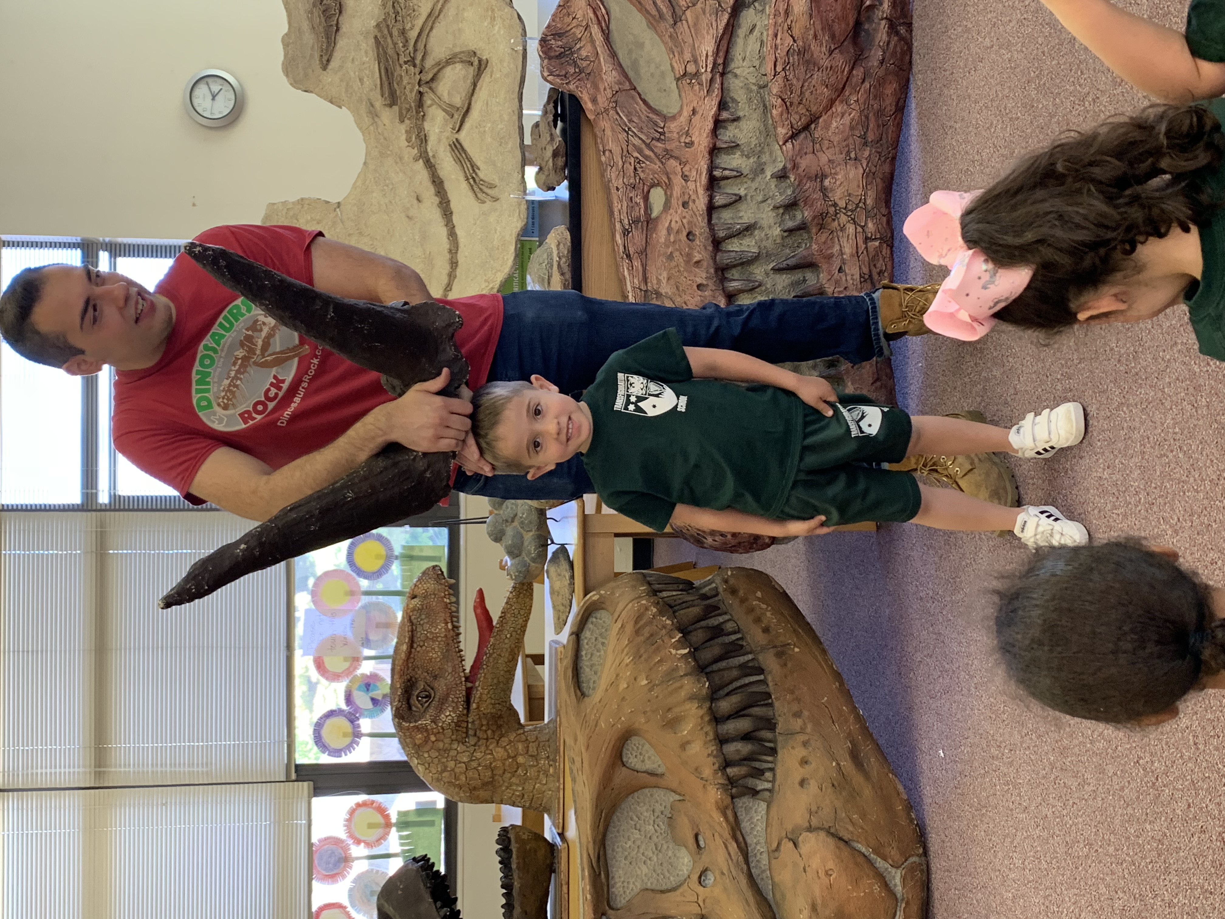 Transfiguration School Logo