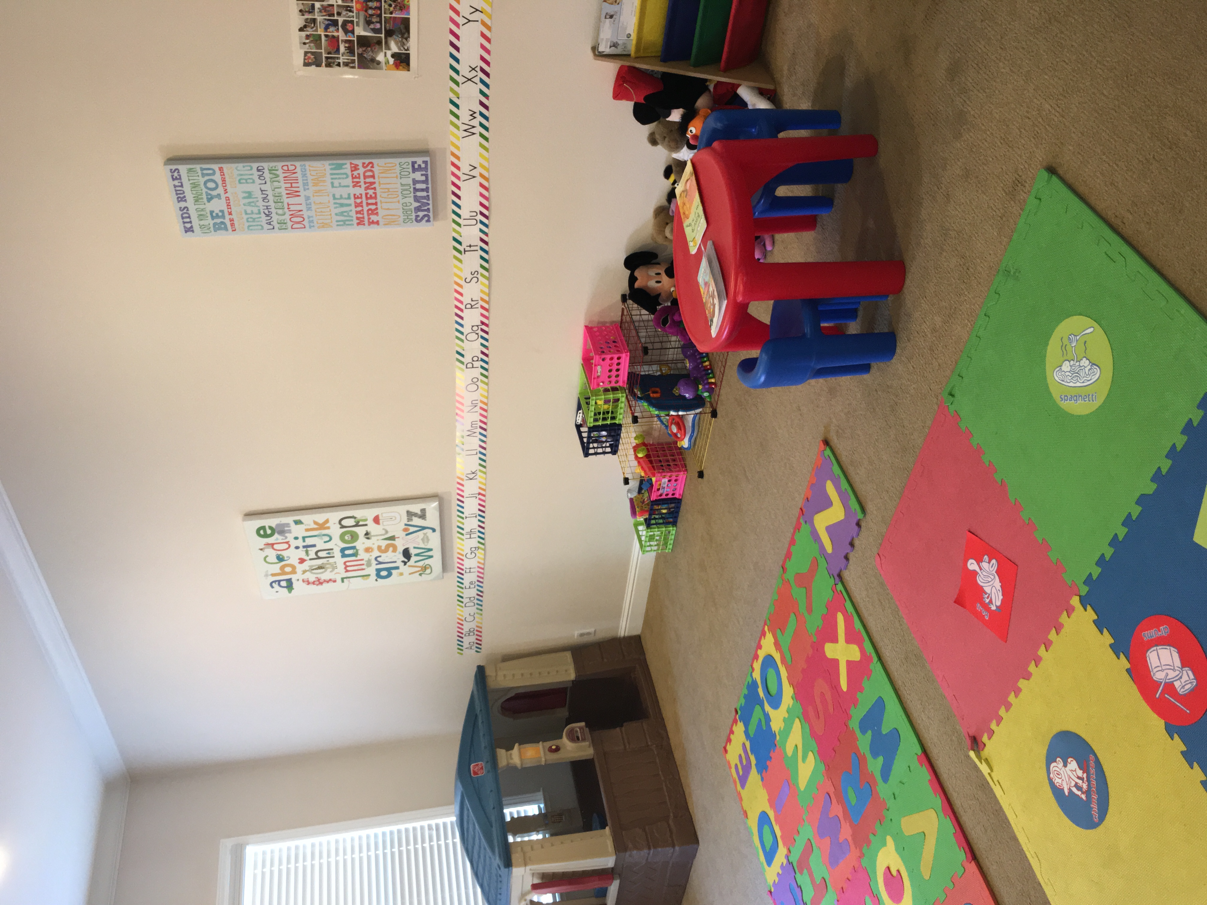 De Dee's Daycare's Photo