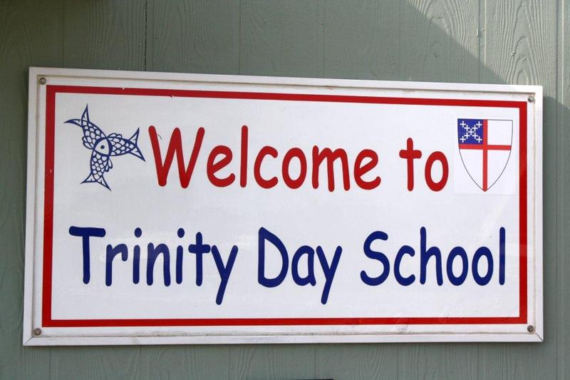 Trinity By The Sea Day School Logo