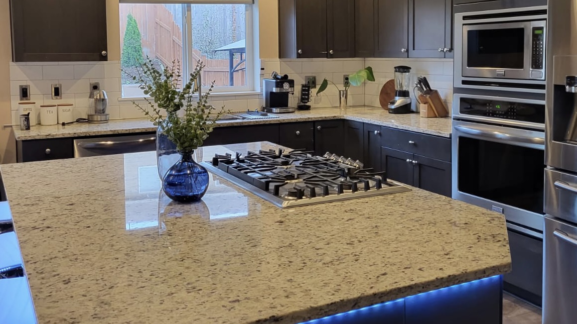 Pure and Clean Cleaning LLC's Photo