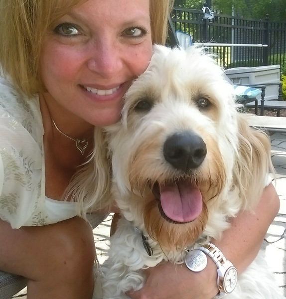 The Dog Sitter Logo