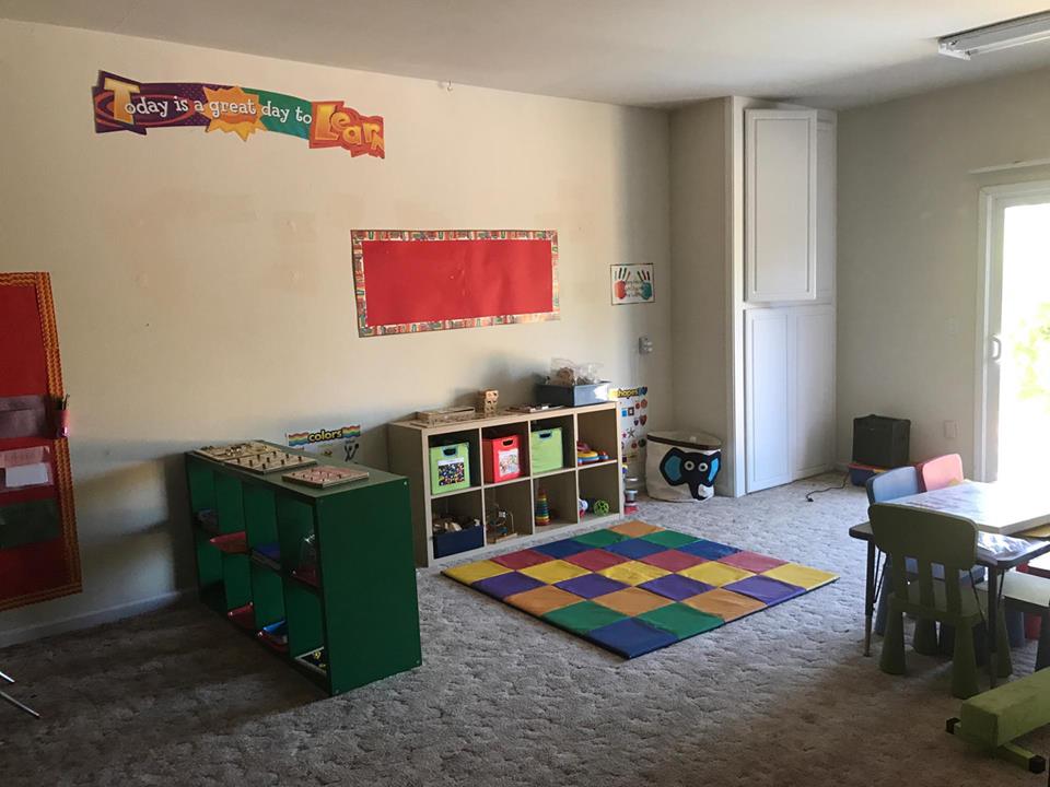 Einstein's Tiny Learners's Photo