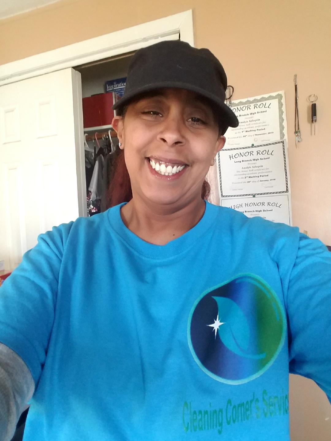 Cleaning Corner's's Photo