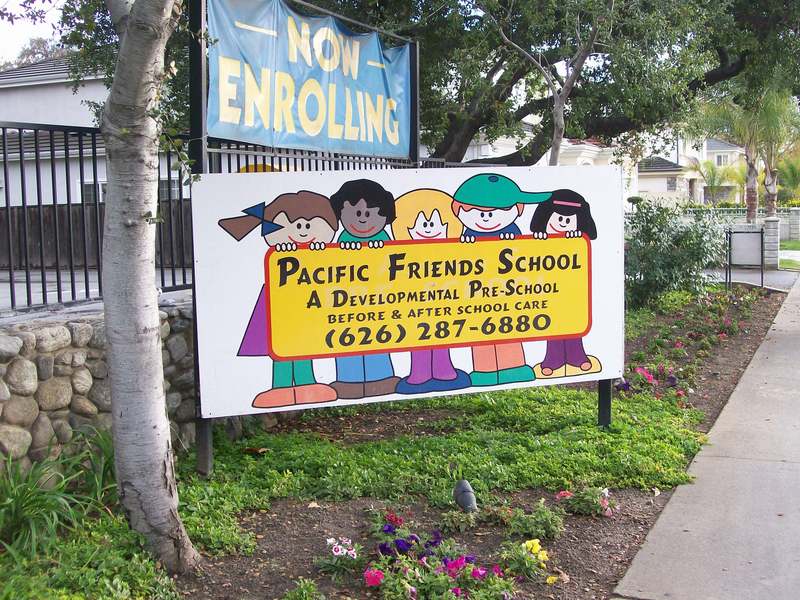 Pacific Friends School Logo