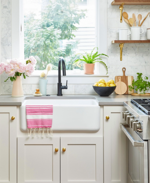 Sister's Cleaning Service LLC's Photo