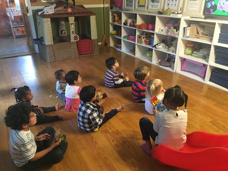 Mi Casita Bilingual Child Care Logo