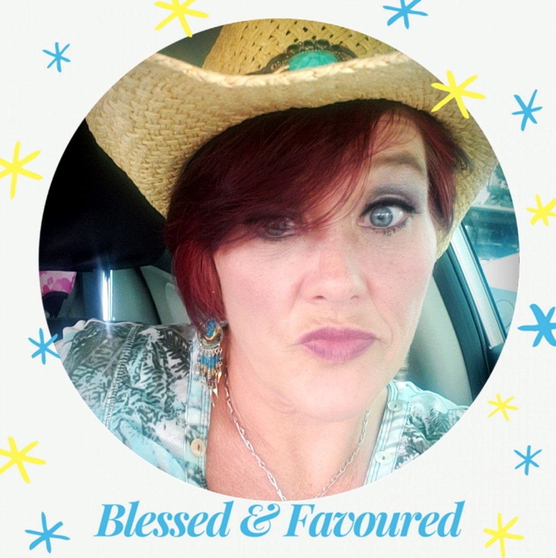 Queen Bee Cleaning & More LLC's Photo