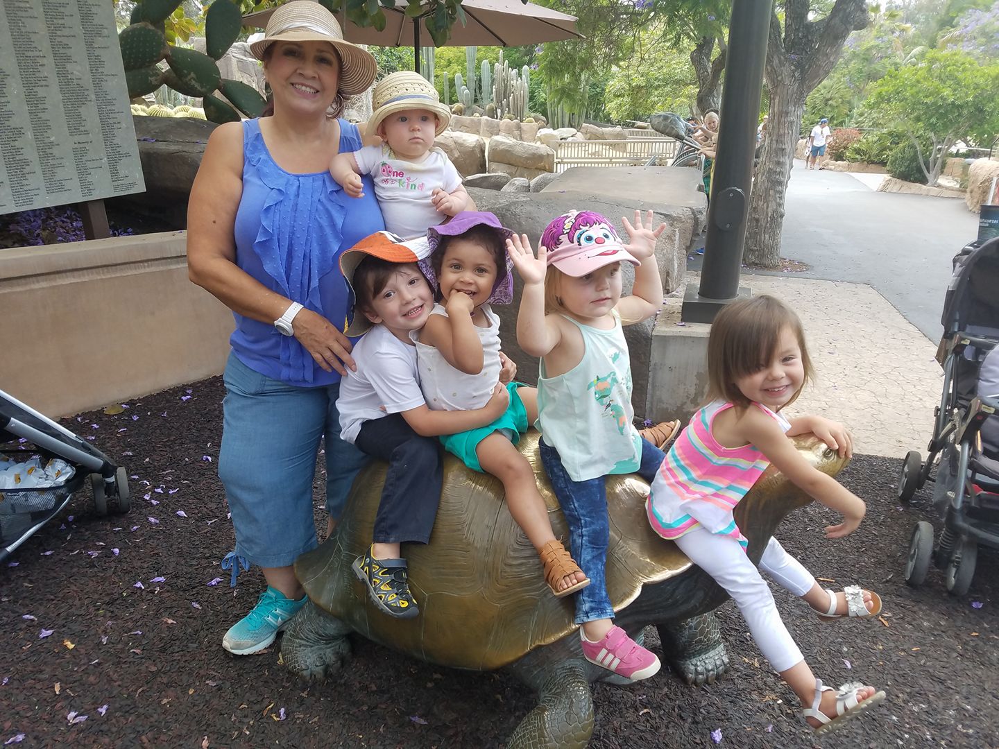 Alas De Colores Holistic Childcare's Photo