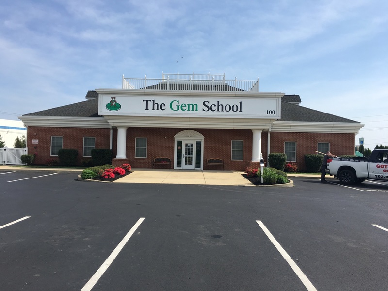 The Gem School Logo