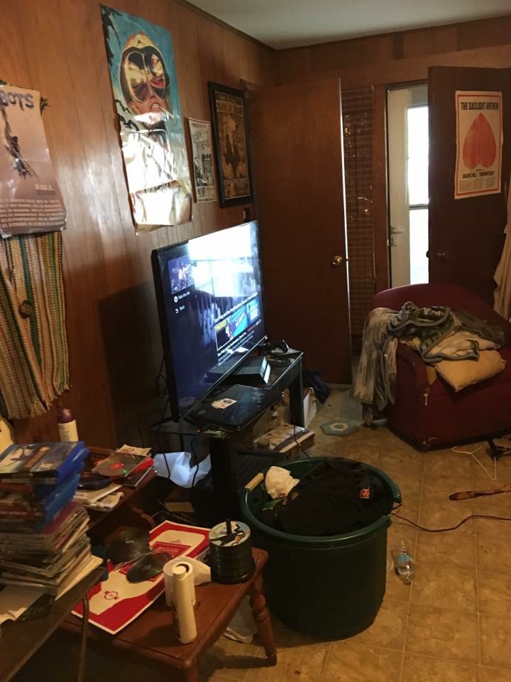 Vees Cleaning See's Photo