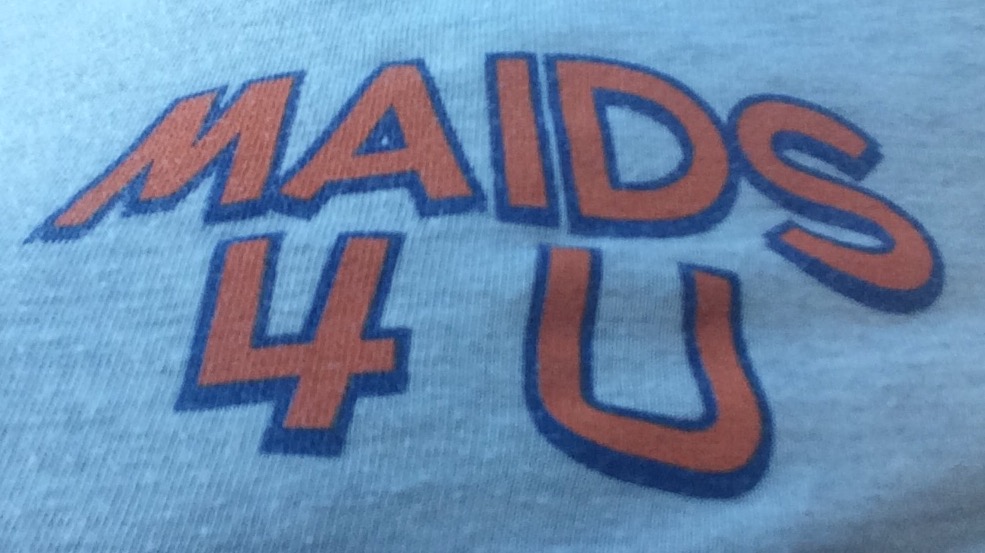 Maids 4u Logo