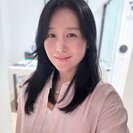 Hyunhee R.