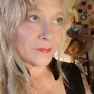 Profile image of Julie L.