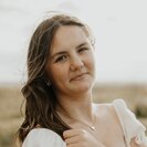 Ella R.