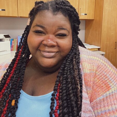 Daysia B.
