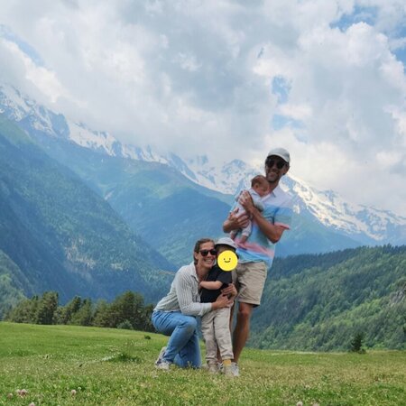 Babysitter/daycare Transport For Two Kids