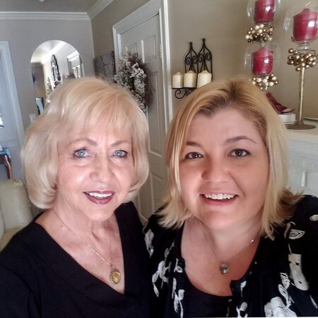 Seeking Compassionate Experienced Caregiver Who Has Experience With Alzheimer's/dementia Patients