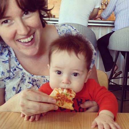 Looking For A Mothers Helper / Housekeeper In Austin.