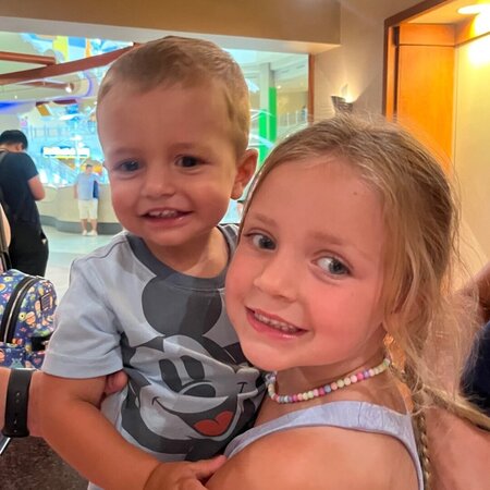 Nanny Needed For 1 Child In Pittsburgh.