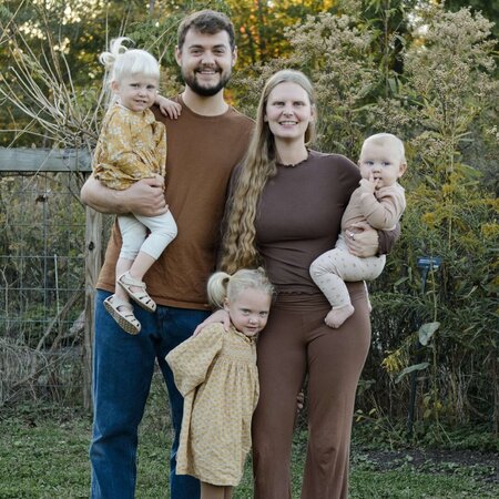 House Cleaner And Baby Sitter On Short Notice For Family Living In Eastgate