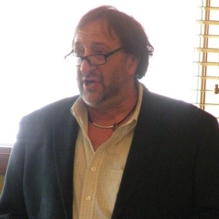 Looking For A Dependable House Cleaner For Single Living In West Palm Beach.