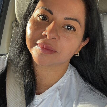Joselyn G.