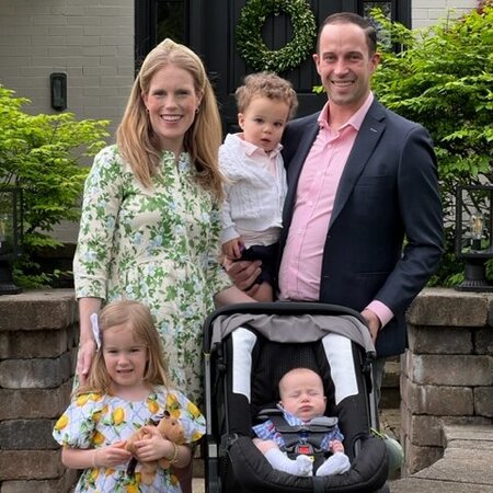 Babysitter Needed For 1 Child In Hinsdale