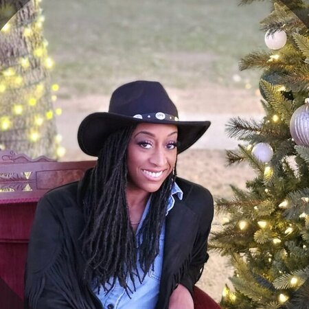 Babysitter Needed For 1 Child In Hutto.