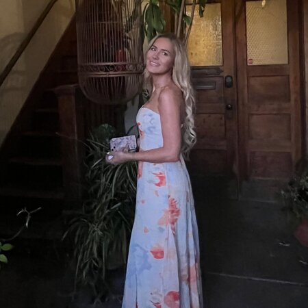 Babysitter Needed For My Children In Thousand Oaks.