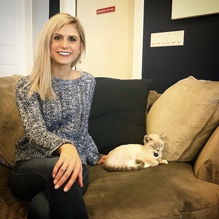 Looking For A Pet Sitter For 1 Dog In Akron