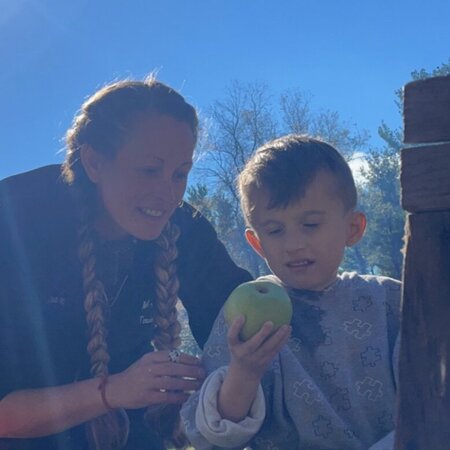 Babysitter Needed For 1 Child In Suncook.