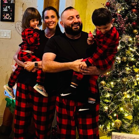 Nanny Needed For 2 Children In Pittsburg.