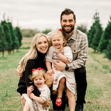 Nanny Needed For 2 Children In Pea Ridge