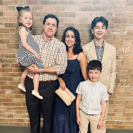 Ninera Hispanohablante | St. Paul, Shadow Falls