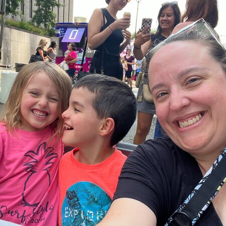 Nanny/babysitter For 2 Children In Skokie