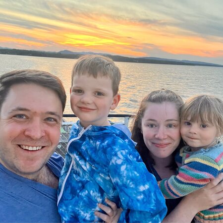 Seeking A Fun And Experienced Nanny In Burlington!