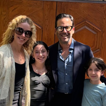 Nanny Needed For My Children In Los Angeles.