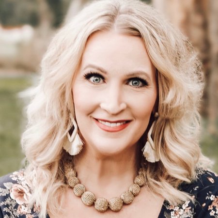 Looking For A Dependable House Cleaner For Family Living In Oceanside.