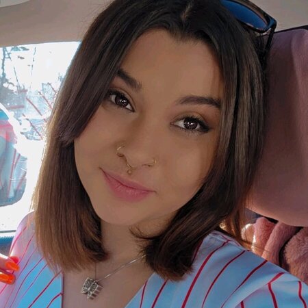 Tea Nicole R.