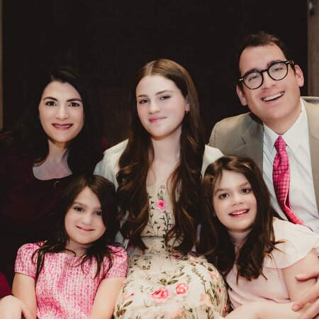Weekly Sunday Night Babysitter Needed For 3 Children In Pittsburgh.