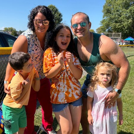 Morning Care Needed For 3 Children In Center Valley.