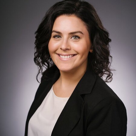 Looking For A Nanny/sitter In Cherry Hill.