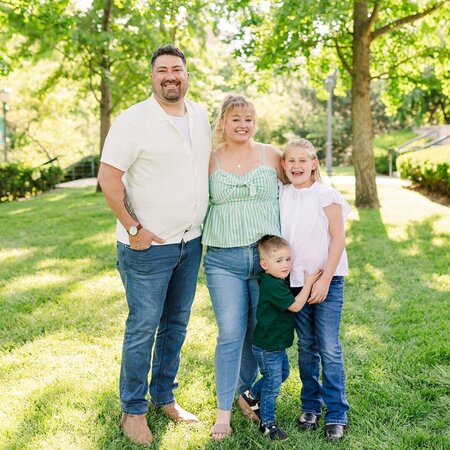 Looking For Reliable And Energetic Housekeeper For Deep And Routine Cleaning