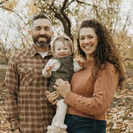 Nanny Needed For 1 Child In Hays.