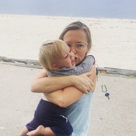 Nanny Needed For 1 Child In Oak Hill - Pawtucket