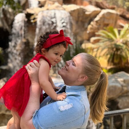 Part Time Evening Babysitter Needed In Encino