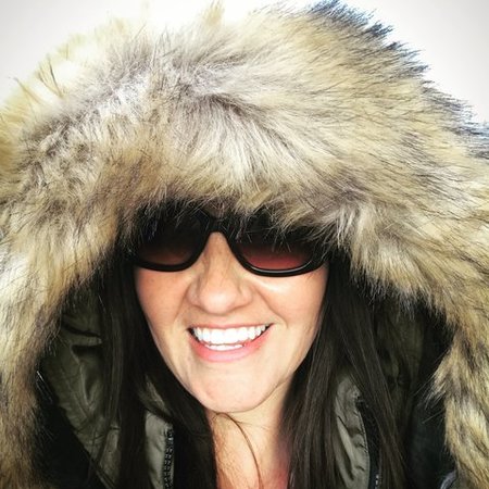 Looking For A Personal Assistent/HousekeeperFor Family Living In Evanston.
