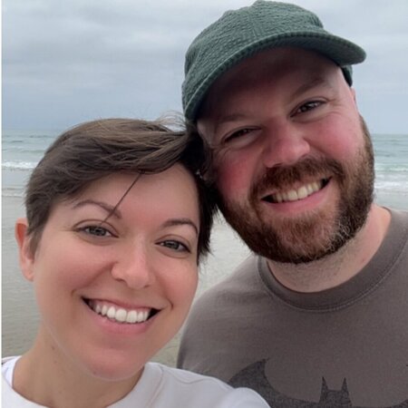 Home In Glendale With Small Friendly Dog Needs Bi-weekly Basic Housekeeping