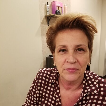 Annemarie W.
