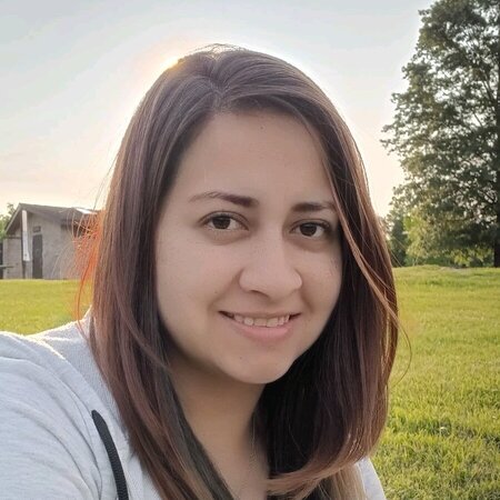 Ayleen R.